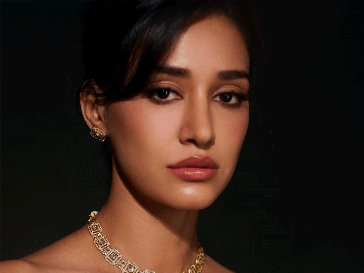 पंजाबी सिंगर तलविंदर का हाथ थामे नजर आईं दिशा पाटनी:दावा दोनों रिलेशनशिप में; नूपुर सेनन स्टेबिन बेन की शादी से वीडियो वायरल