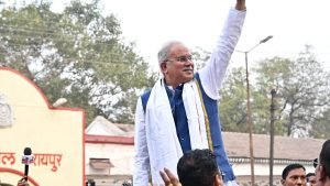 raipur breaking : जेल से रिहा हुए चैतन्य बघेल, समर्थकों में जबरदस्त नारेबाजी