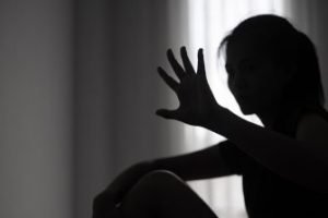 surajpur rape: पंचायत सचिव ने भतीजी से किया रेप, आरोपी फरार