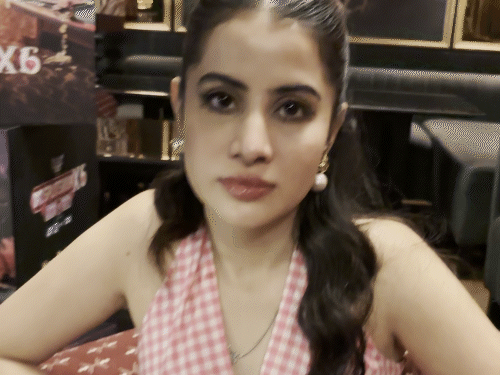 प्यार में धोखा खा चुकी हैं उर्फी जावेद:बोलीं जिंदा आदमी से शादी चाहती हूं, डबल डेटिंग से टूटा दिल, यह बर्दाश्त नहीं