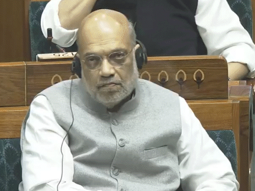 संसद में राष्ट्रपति का अभिभाषण, 45 मिनट स्पीच दी:vb जी राम जी कानून का जिक्र करते ही विपक्ष का हंगामा, कानून वापस लो के नारे लगे