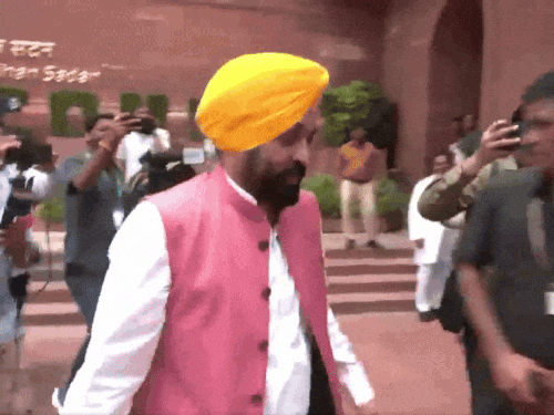 पंजाब cm की अकाल तख्त पर पेशी:चौथी बार टाइम बदला, अब 12 बजे पेश होंगे मान; बयानबाजी वीडियो पर तलब किए गए