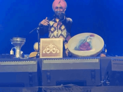 सिंगर सरताज बोले सोनम बाजवा ग्रेसफुल लेडी:पंजाबी बोली डालकर कहा तेनूं बणा लूं साली; न्यू ईयर पर अश्लील डांस का विरोध हुआ था