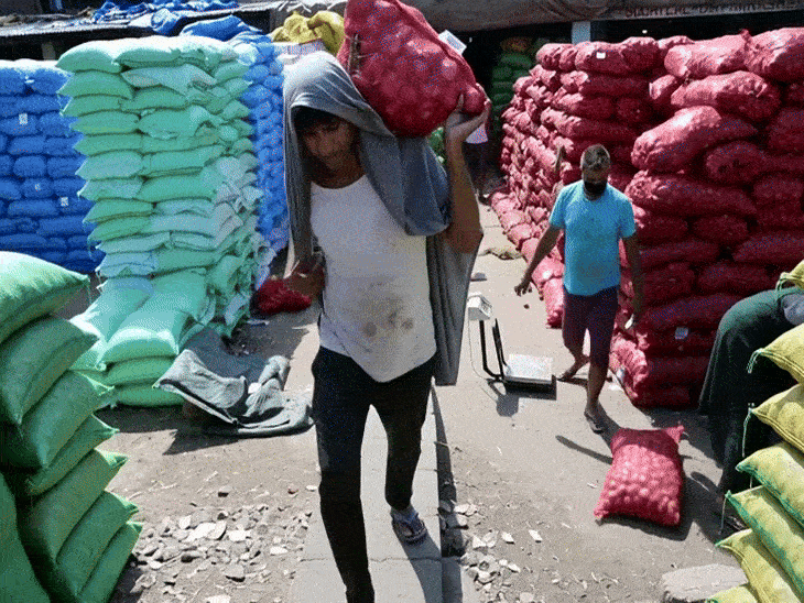 थोक महंगाई 8 महीने में सबसे ज्यादा:दिसंबर में खाने पीने की चीजें महंगी होने से 0.83% पर पहुंची, नवंबर में माइनस 0.32% पर थी