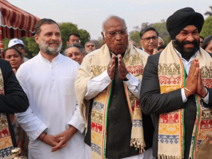 भाजपा बोली राहुल ने नॉर्थ ईस्ट का पटका नहीं पहना:कांग्रेस का जवाब राजनाथ ने भी नहीं पहना; दावा राहुल ने राष्ट्रपति का प्रोटोकॉल तोड़ा