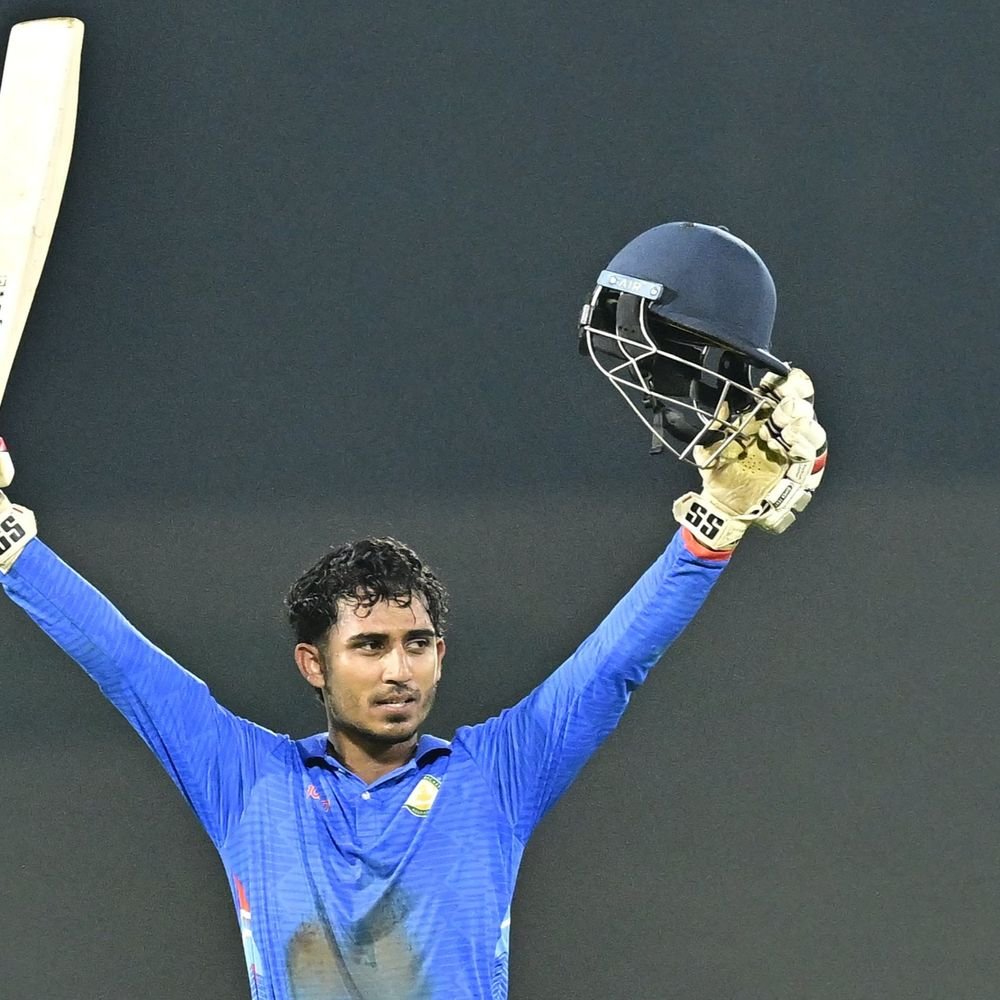 विदर्भ दूसरी बार विजय हजारे ट्रॉफी के फाइनल में:5 बार की चैंपियन कर्नाटक को 6 विकेट से हराया; अमन मोखड़े की सेंचुरी