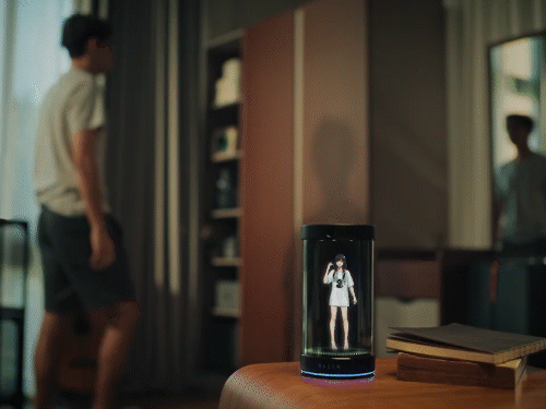 रेजर लाया दुनिया का पहला फिजिकल ai पार्टनर:गेमिंग स्ट्रेटेजी बताएगा साथ ही अलमारी सेट करने जैसे काम में मदद करेगा, ₹1,803 में प्री बुकिंग शुरू