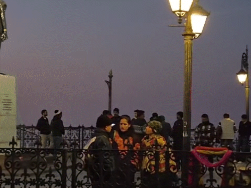 हिमाचल में भारी बर्फबारी की चेतावनी आज:टूरिस्टों को ऊंचे क्षेत्रों में नहीं जाने की एडवाइजरी, मनाली बंजार में शिक्षण संस्थानों में छुट्टी