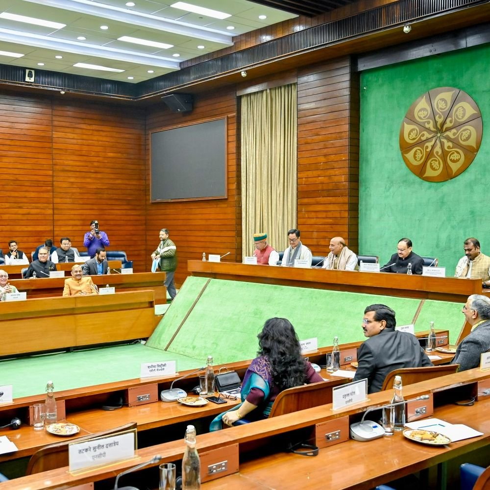 बजट सत्र से पहले सर्वदलीय बैठक आज:35+ पार्टियों के सांसद शामिल होंगे; 28 जनवरी को राष्ट्रपति के अभिभाषण से शुरू होगा सत्र