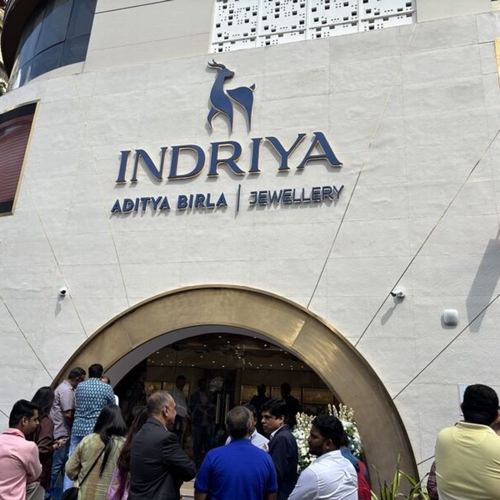 इंद्रिया ने पेरिस कॉटूर वीक में दिखाई भारतीय कला:डिजाइनर गौरव गुप्ता के साथ आदित्य बिड़ला ज्वेलरी की इंटरनेशनल पार्टनरशिप; अर्धनारीश्वर से प्रेरित ज्वेलरी पेश