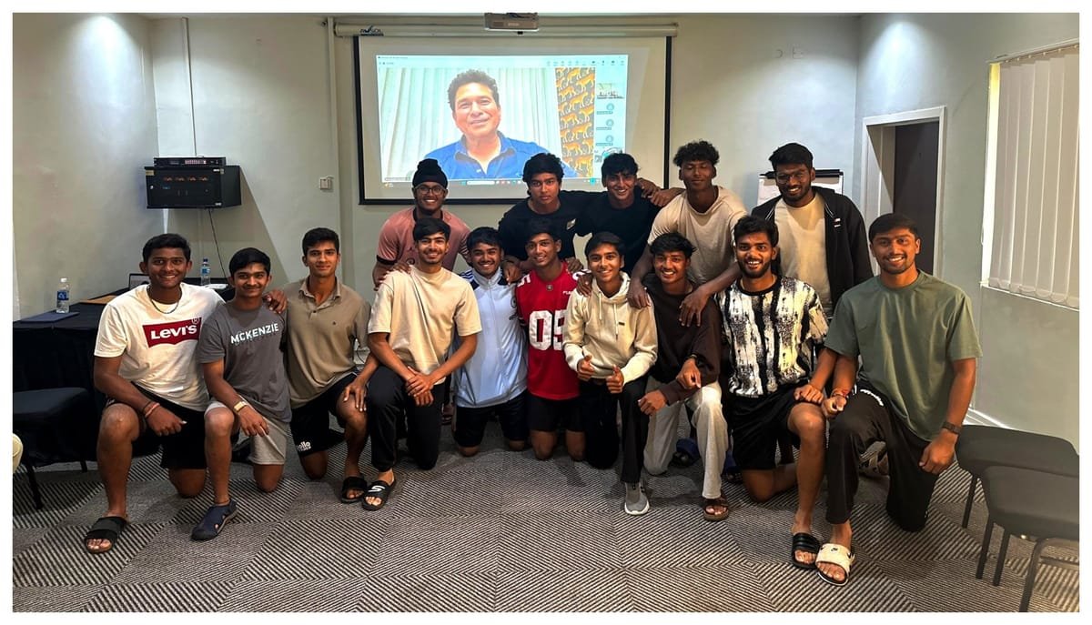 u19 world cup: पाकिस्तान से मैच के पहले सचिन ने भारतीय अंडर 19 टीम से की बातचीत, bcci ने साझा की तस्वीरें