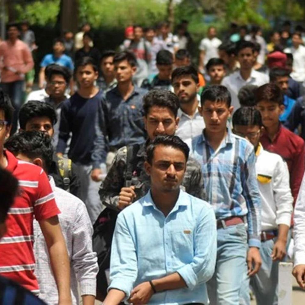 टियर 2 और टियर 3 शहर नए जॉब हब:मेट्रो सिटी से डेढ़ गुना ज्यादा वैकेंसी, इस साल देश में 1.28 करोड़ नौकरियां बनने की उम्मीद