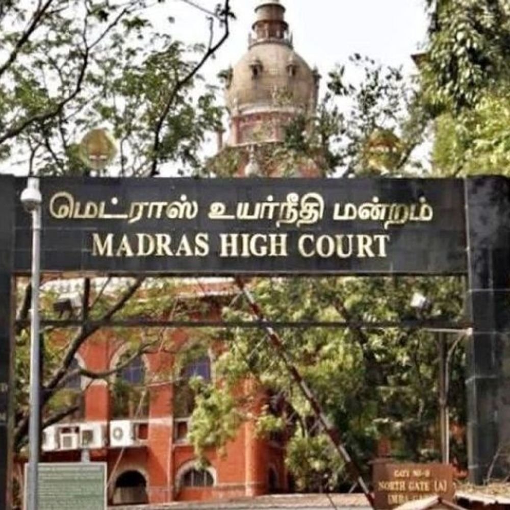 मद्रास hc बोला लिव इन में महिला तभी सुरक्षित, जब पत्नी मानें:पुरुष मॉडर्न बनकर रिश्ता बनाते हैं, टूटने पर कैरेक्टर पर सवाल उठाते हैं