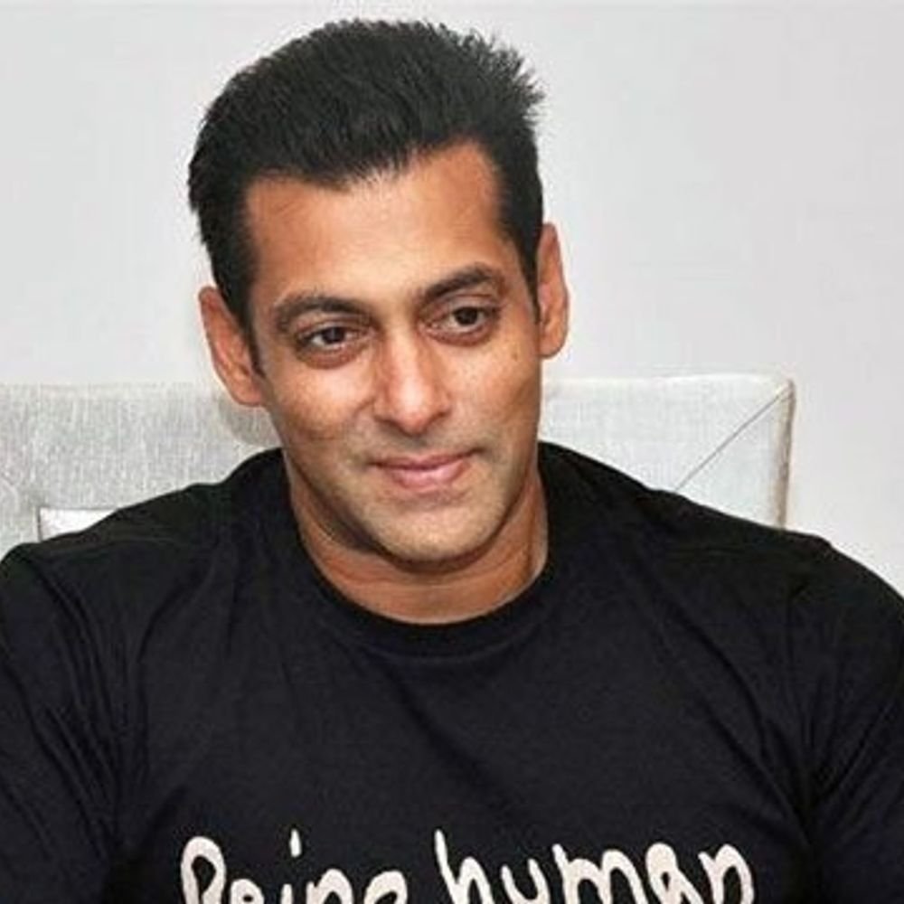 सलमान खान ने ट्रोलर्स को दिया करारा जवाब:कहा किसी को रोमांटिक लुक लगता है, कर्नल हूं, जो टीम और जवानों को हौसला देता है