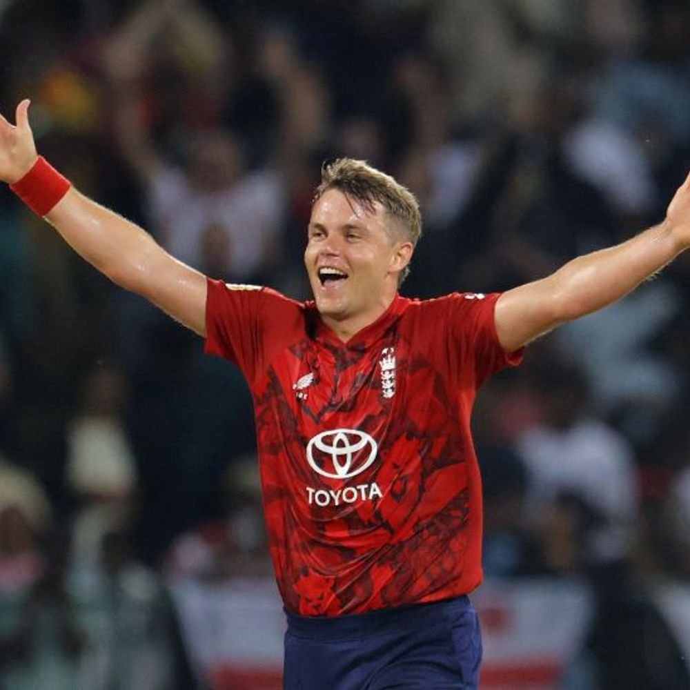 सैम करन टी 20i में हैट्रिक लेने वाले दूसरे इंग्लिश क्रिकेटर:इंग्लैंड ने पहले मुकाबले में श्रीलंका को हराया, सीरीज में 1 0 की बढ़त बनाई