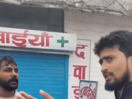 हरियाणा में कश्मीरी युवकों को पाकिस्तानी बता धमकाया,video:शॉल बेचने यमुनानगर आए थे, जय श्रीराम बोलने का दबाव डाला; 25 दिन में तीसरी घटना