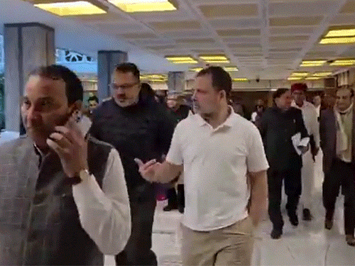 राहुल गांधी का वित्त मंत्री सीतारमण को लेटर:लिखा एक्स सर्विसमेन कंट्रीब्यूटरी हेल्थ स्कीम के लिए पर्याप्त बजट दें, दिव्यांगता पेंशन से इनकम टैक्स हटाएं