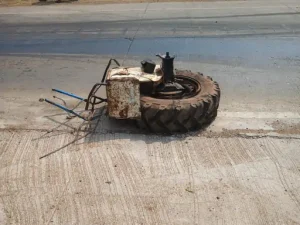 dhamtari tractor accident: ट्रक ट्रैक्टर की जबरदस्त टक्कर, ट्रैक्टर का पहिया और इंजन अलग