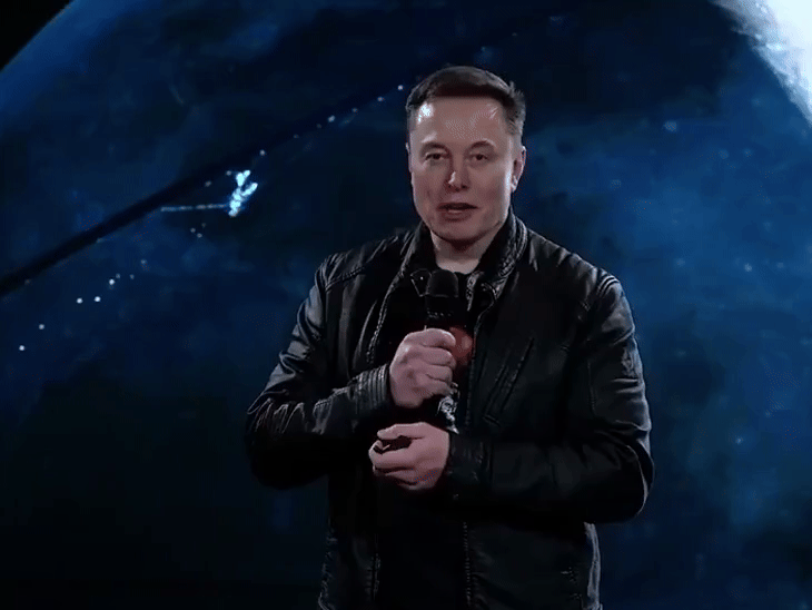 इलॉन मस्क की ai कंपनी चांद पर फैक्ट्री लगाएगी:इससे सूर्य की ऊर्जा कैप्चर होगी; मस्क बोले ये शायद इंसानों को एलियन से मिला सके