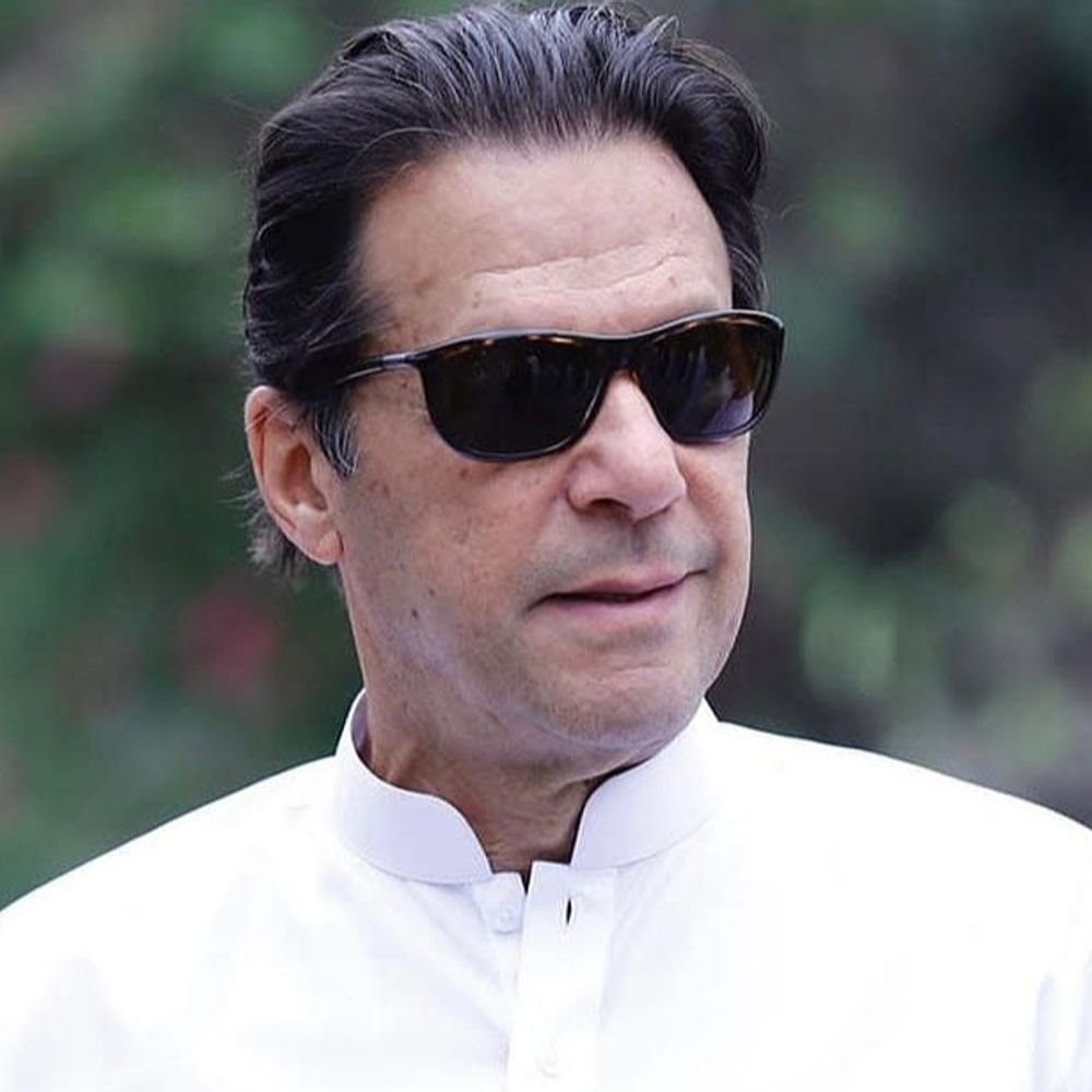 कन्फर्म हुआ इमरान की एक आंख की 85% रोशनी खत्म:कोर्ट के ऑर्डर पर हुई जांच, पूर्व pak pm बोले प्राइवेट इलाज की इजाजत नहीं