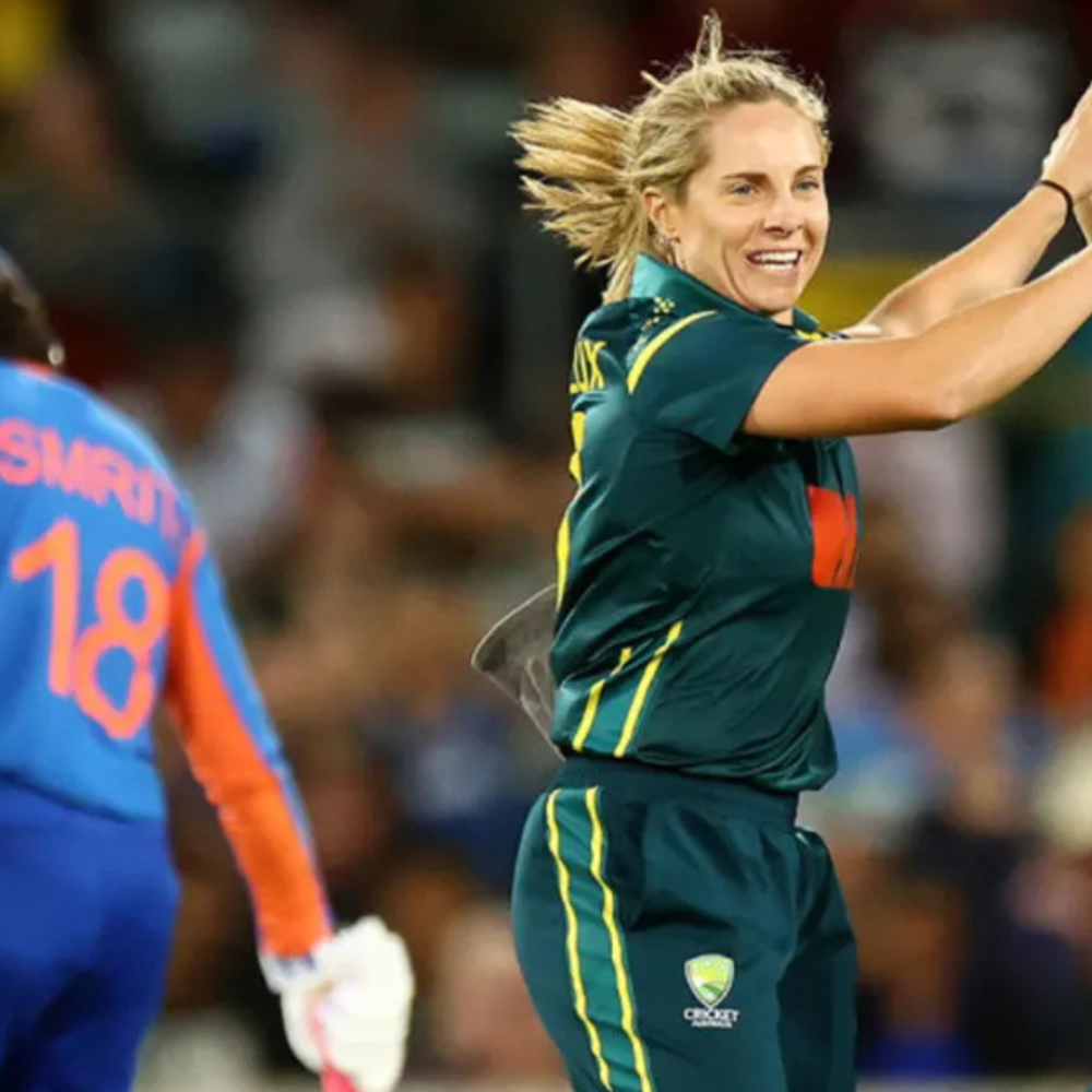 भारतीय विमेंस टीम 17 रन से दूसरा टी 20 हारी:ऑस्ट्रेलिया के खिलाफ 7 रन के अंदर 6 विकेट गंवाए; सीरीज 1 1 से बराबरी पर