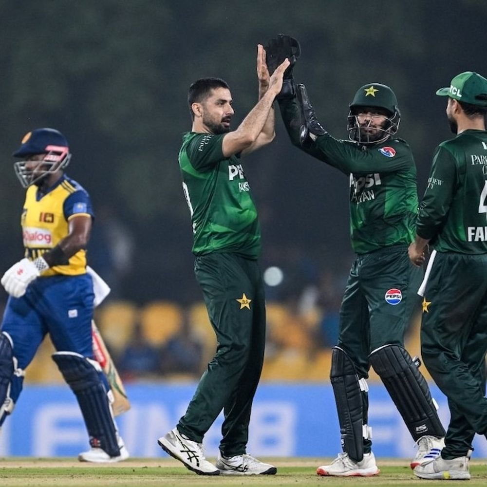 इंग्लैंड की जीत से पाकिस्तान की उम्मीदें कायम:श्रीलंका को बड़े अंतर से हराना होगा; भारत वेस्टइंडीज मैच नॉकऑउट जैसा