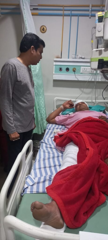 रायपुर के वरिष्ठ पत्रकार नीलेश शर्मा हादसे का शिकार,अस्पताल में दाखिल,बेलगाम ट्रक ने मारी टक्कर…