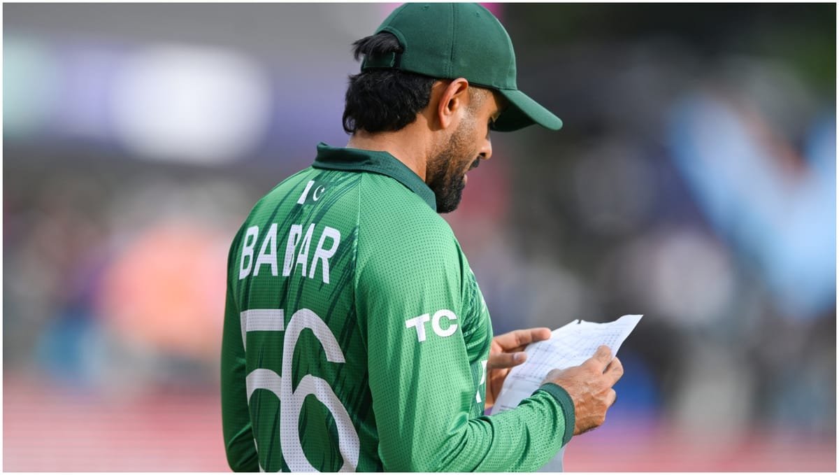 t20 world cup 2026: बाबर आजम पर फूटा पूर्व क्रिकेटरों का गुस्सा; वॉन बोले वह सियासत कर पाकिस्तान टीम में आए