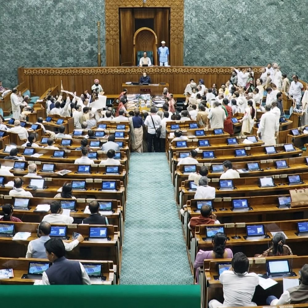 बजट सत्र का 12वां दिन:कल राहुल ने कहा सरकार ने भारत माता को बेच दिया, सीतारमण का जवाब भारत को कांग्रेस ने बेचा