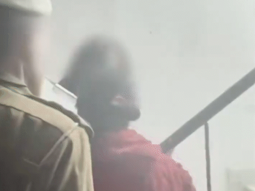 दिल्ली में अरुणाचल की 3 महिलाओं पर नस्लीय कमेंट:पड़ोसियों ने धंधेवाली कहा, आरोपी महिला बोली मेरे पति के साथ बेडरूम में सो जा