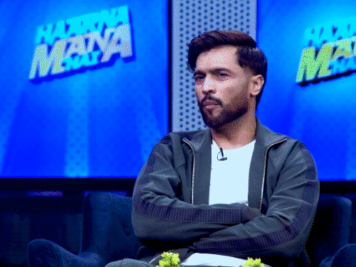 पाकिस्तानी क्रिकेटर मोहम्मद आमिर ने अभिषेक शर्मा को स्लॉगर बताया:बोले 8 पारियों में एक बार रन बनाता है, ज्यादा जोखिम लेते हैं