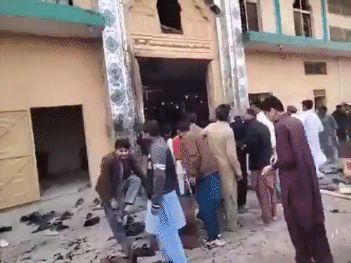 पाकिस्तानी शिया मस्जिद में जुमे की नमाज के दौरान धमाका:आत्मघाती हमले में 10 की मौत, कई लोगों की हालत गंभीर; इस्लामाबाद में इमरजेंसी