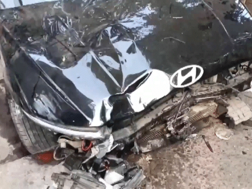 दिल्ली में कार की टक्कर से डिलीवरी बॉय की मौत:दावा ड्राइवर नशे की हालत में था; शकरपुर इलाके में कार की टक्कर 3 घायल