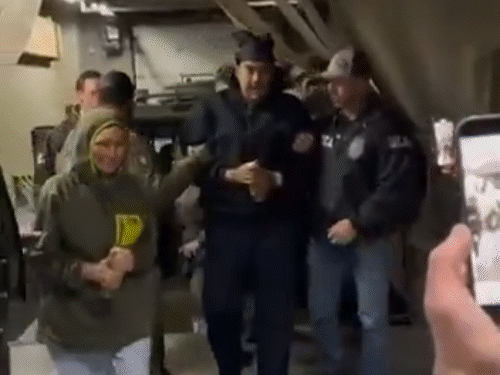 अमेरिका ने ai के जरिए वेनेजुएलाई राष्ट्रपति को पकड़ा था:क्लॉड मॉडल की मदद से काराकस में बमबारी; पहली बार सीक्रेट मिशन में ai का इस्तेमाल