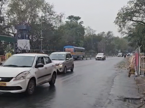 उत्तराखंड के पिथौरागढ़ में तीन दिन से बर्फबारी जारी:mp के 20 जिलों में आंधी बारिश, ओले भी गिरे; राजस्थान में पारा 36°c, हीटवेव की चेतावनी