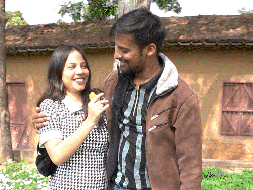 अनोखी लव स्टोरी, न सुन पाते हैं न बोल:बैडमिंटन मेडलिस्ट आकाश की सादगी पर फिदा हुई मुस्कान, अब लेंगे फेरे