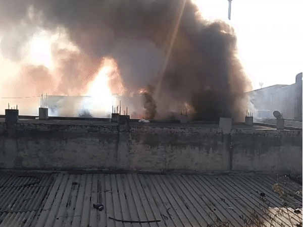 राजस्थान में केमिकल फैक्ट्री में आग, 7 लोगों की मौत:2 मजदूर अब भी फंसे, कई फायर ब्रिगेड आग बुझाने में जुटीं