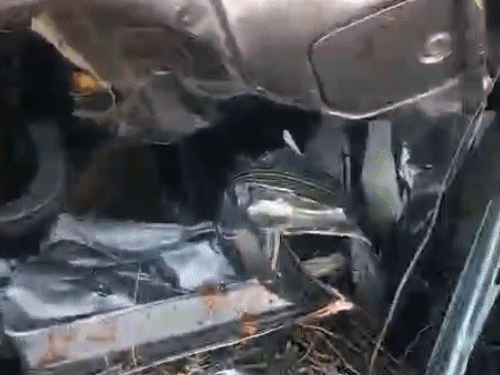 बस और वैन में आमने सामने भिड़ंत, 5 लोगों की मौत:7 लोग गंभीर, भिंड में नेशनल हाईवे 719 पर छींमका के पास हादसा