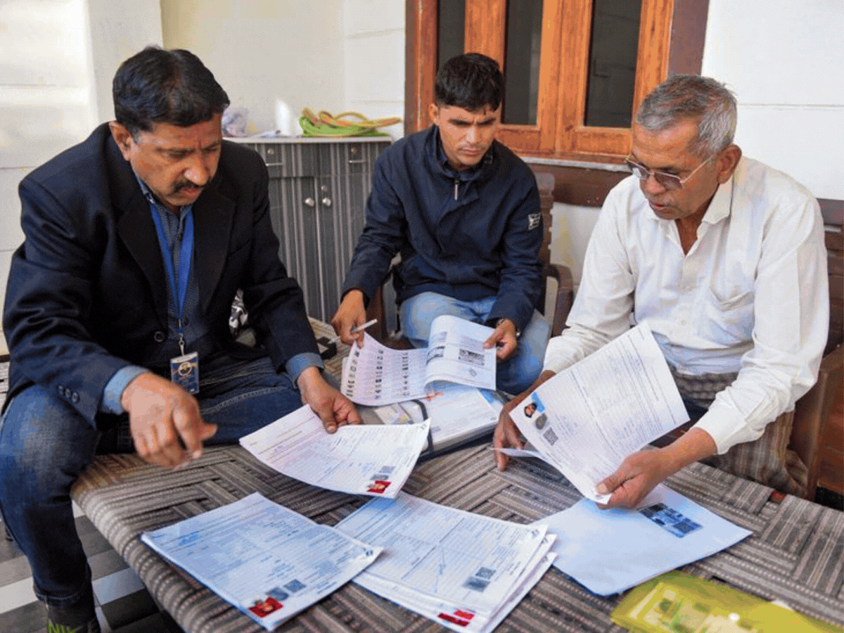 तमिलनाडु sir की फाइनल लिस्ट पब्लिश, 74 लाख नाम कटे:राज्य में कुल 5.67 करोड़ मतदाता; अब तक 8 राज्यों की अंतिम सूची जारी