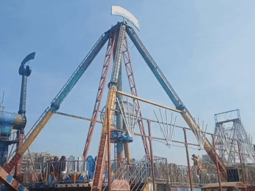 फरीदाबाद सूरजकुंड मेला हादसा 72 दुकानें, 14 झूले बंद:800 परिवारों पर संकट, दुकानदार बोले कर्ज लेकर सामान लाए, लाखों रुपए किराया दिया