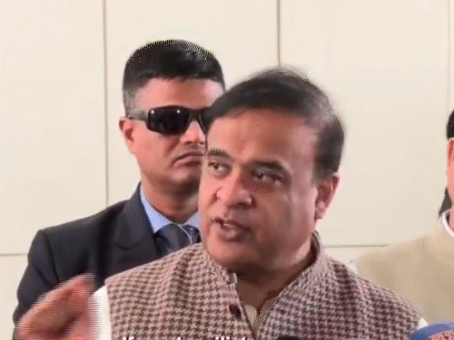 हिमंता बोले 2014 में सोनिया मुझे cm बनाने को तैयार थीं:राहुल ने नेताओं को फोन कर हालात बदल दिए, लेकिन जो होता है अच्छा होता है