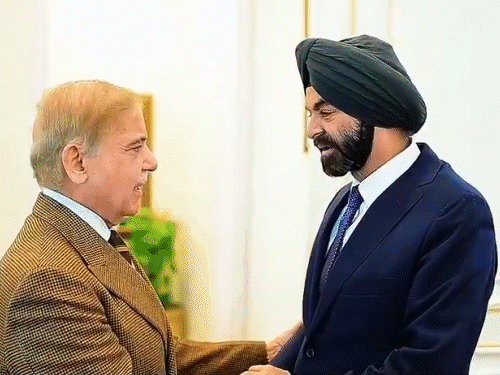 'आधार डिजिटल पेमेंट से करप्शन रुका, पाकिस्तान भी सीखे':वर्ल्ड बैंक चेयरमैन अजय बंगा पाकिस्तान पीएम से बोले कर्ज मुफ्त में नहीं मिलता