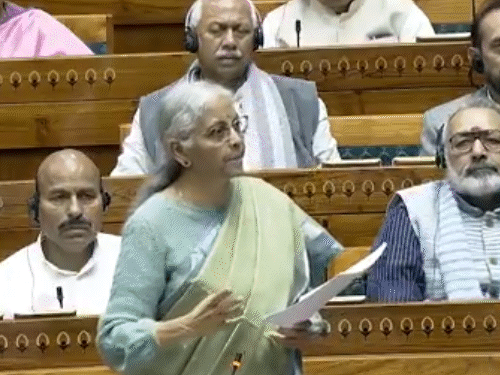 पढ़ाई लिखाई और अंतिम संस्कार के सामान पर 0% टैक्स:बजट पर वित्त मंत्री का जवाब चंदन की खेती अब अपराध नहीं