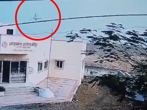 अजित पवार के बेटे बोले vsr विमान पर बैन लगे:इंस्टाग्राम स्टोरी में हादसे पर सवाल उठाया, इमोशनल मेसेज शेयर कर लिखा मिस यू डैड