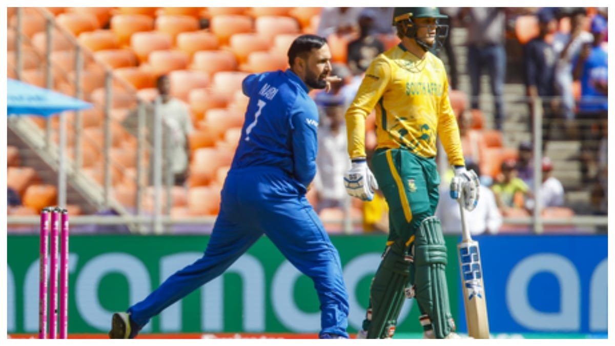 t20 wc: अफगानिस्तान के मोहम्मद नबी पर आईसीसी ने लगाया जुर्माना, अंपायर के फैसले पर असहमति जताना पड़ा भारी