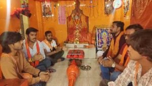 valentine day raipur: वैलेंटाइन डे को लेकर बजरंग दल सख्त, प्रेमी जोड़ों को दी ये चेतावनी