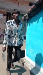 raipur crime: रायपुर के इस नशेड़ी लड़के ने लोगों का जीना किया मुश्किल, खुलेआम हथियार लहराने का वीडियो वायरल