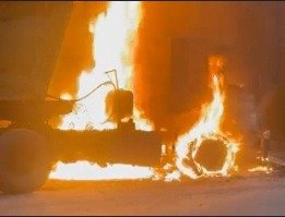 korba fire: कोयला लदे ट्रेलर में भीषण आग, वाहन जलकर खाक; ड्राइवर की…