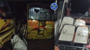cg accident: सामूहिक विवाह में जा रहे 54 जोड़ों की बस हादसे का शिकार, गड्ढे में गिरी; सभी सभी जोड़े घायल