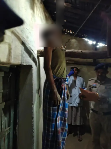 balod suicide: 6 पौवा शराब के साथ पकड़ाए शख्स ने फांसी लगाई, कहा 3 पुलिसकर्मियों ने मांगे 15 20 हजार रुपये